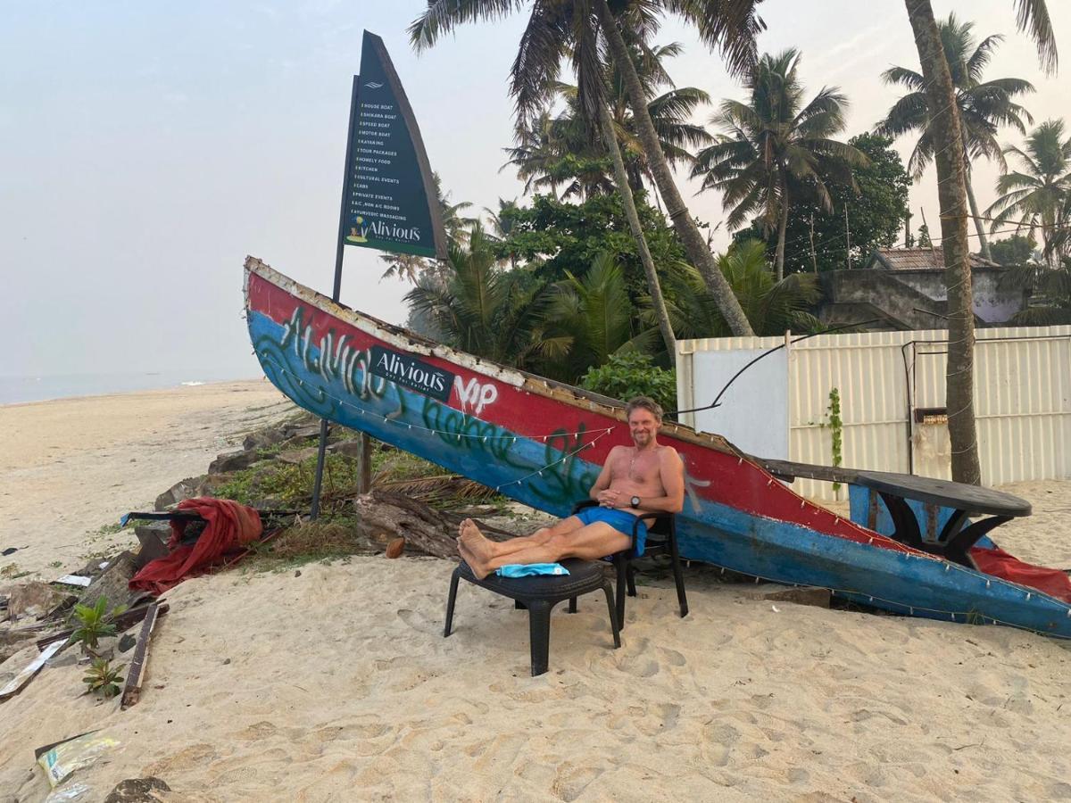 Alivious Beach Homestay Alappuzha Exterior photo