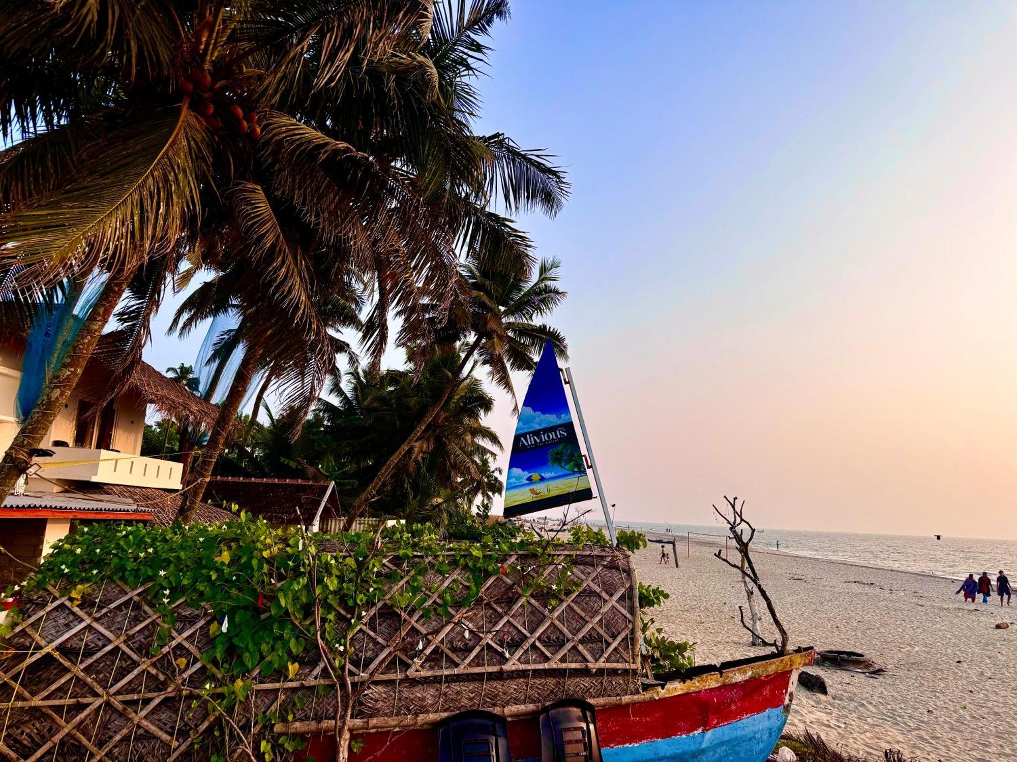 Alivious Beach Homestay Alappuzha Exterior photo