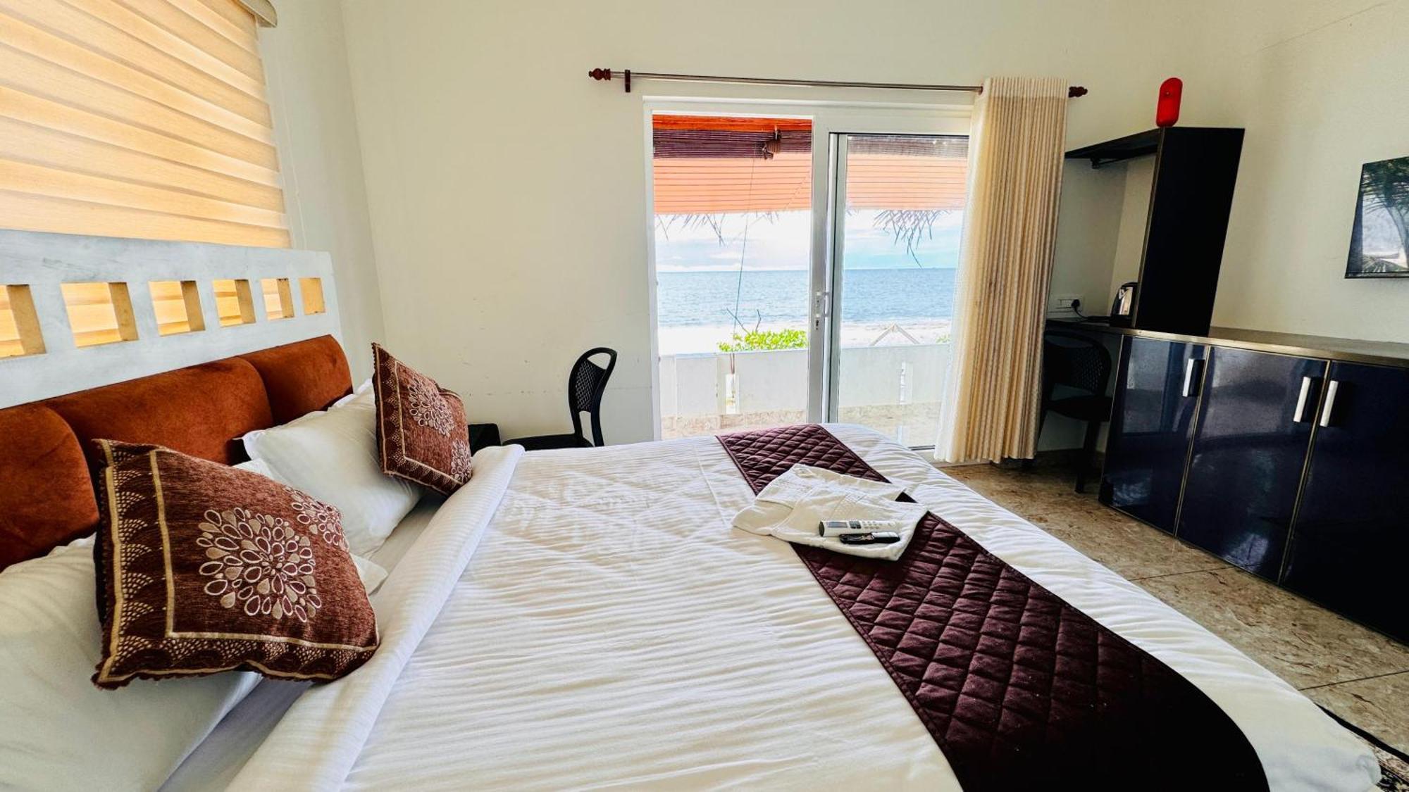 Alivious Beach Homestay Alappuzha Exterior photo
