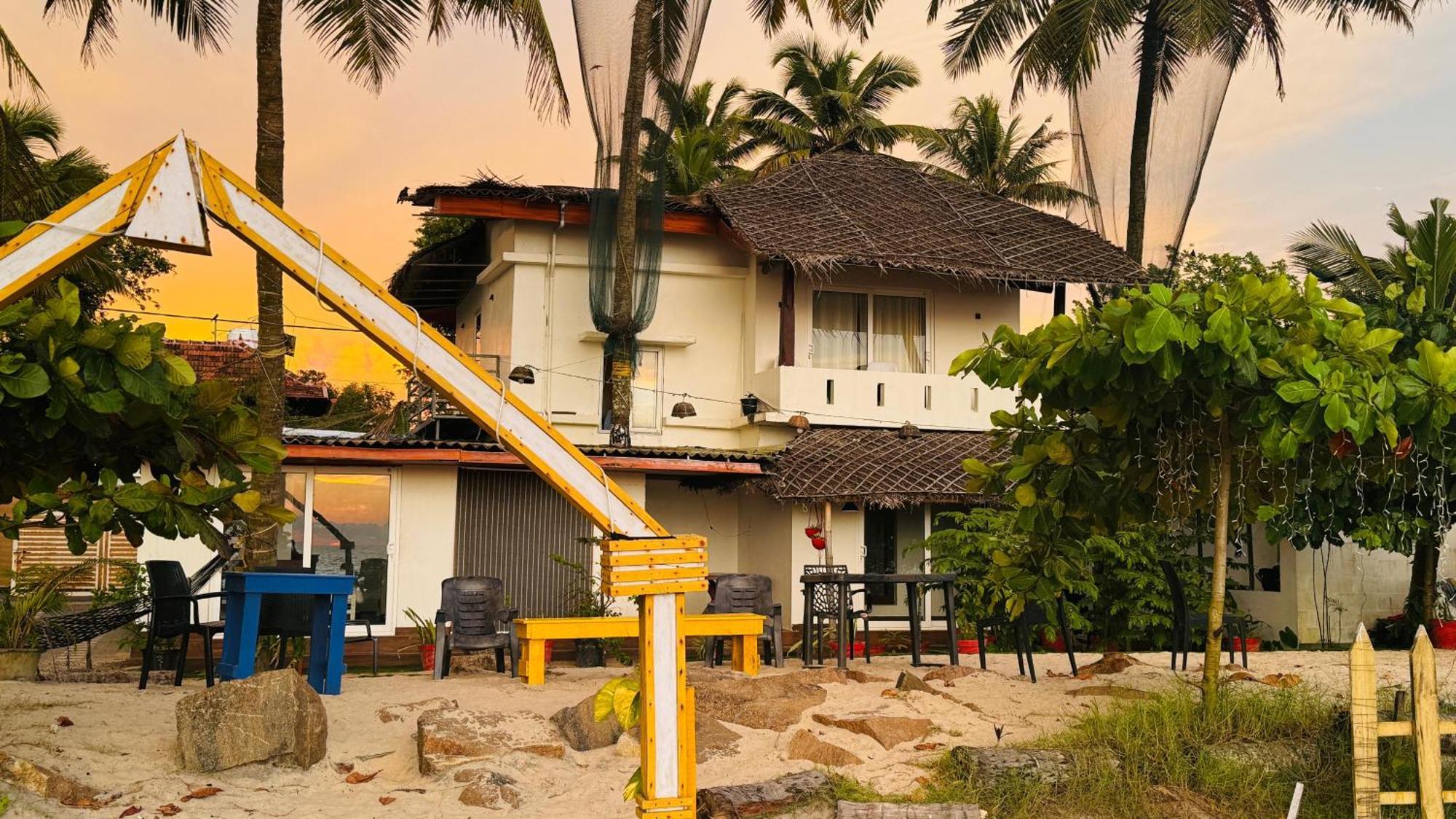 Alivious Beach Homestay Alappuzha Exterior photo